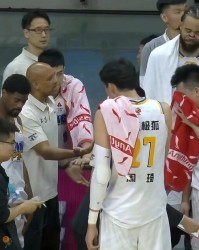 九游娱乐-北京男篮轻取广州，周琦11+6徐昕10+6，麦基19+7方硕18分！